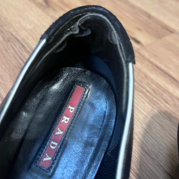 Vintage Prada black leader/suede kitten heel pumps, US size 6 1/2 - Picture 8 of 8